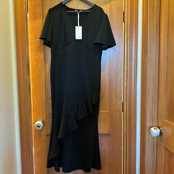 Women’s form fitting black dress size XL - Picture 1 of 5